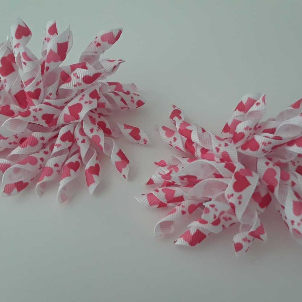 Heart korker bows
